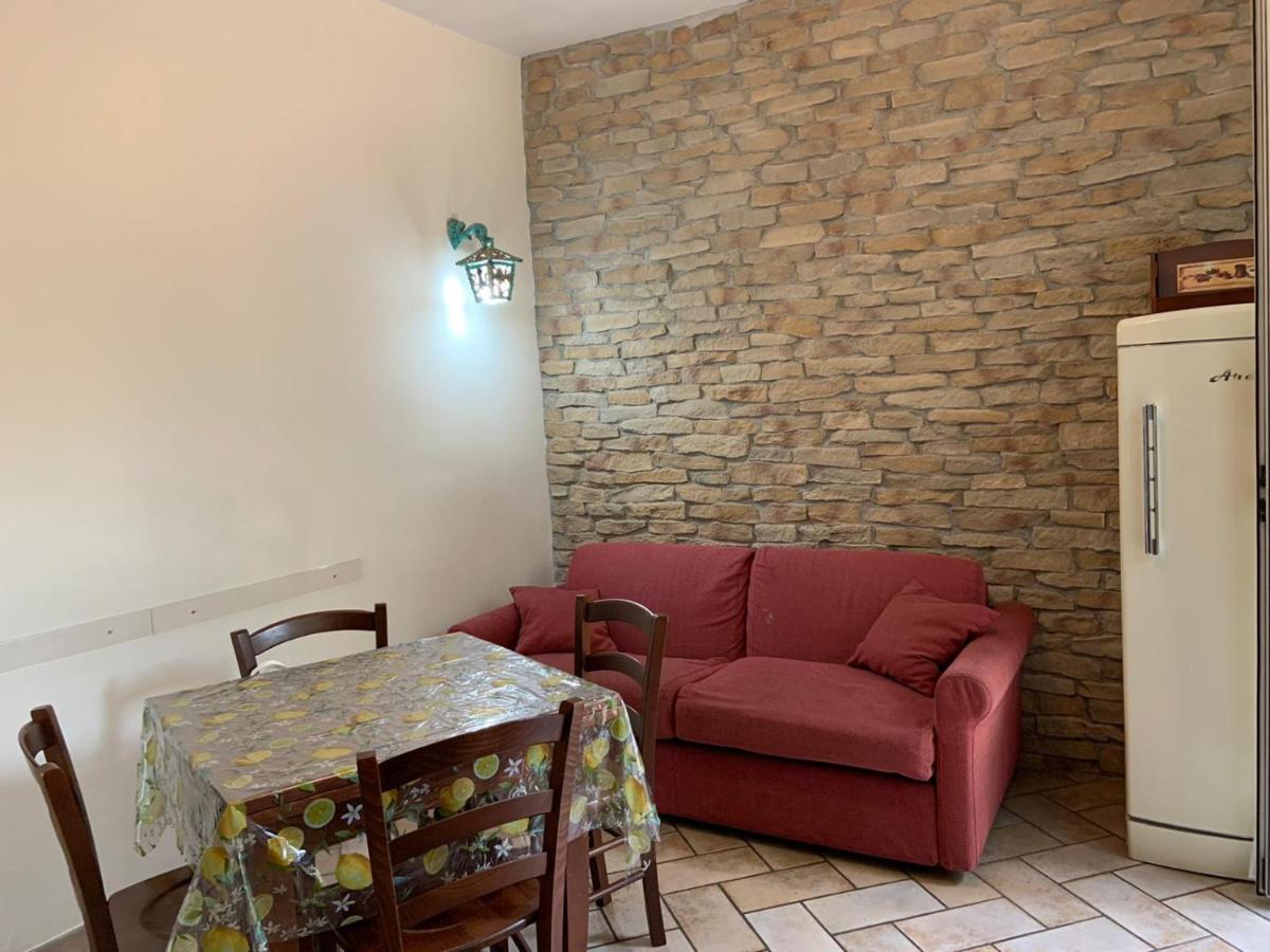 Appia Park Apartament 10 Min Dal Colosseo Rzym Zewnętrze zdjęcie