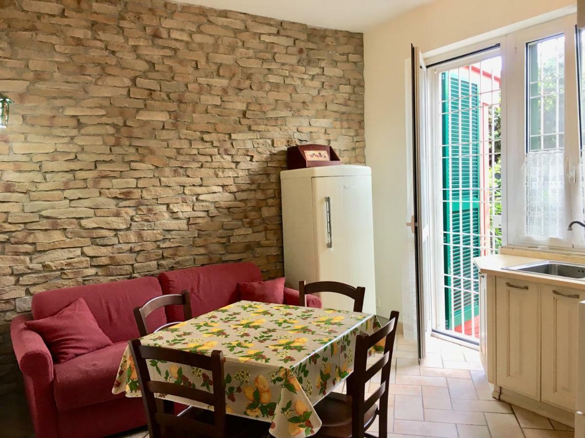 Appia Park Apartament 10 Min Dal Colosseo Rzym Zewnętrze zdjęcie